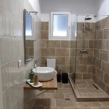 Roza's Appartement Benitses (Corfu)