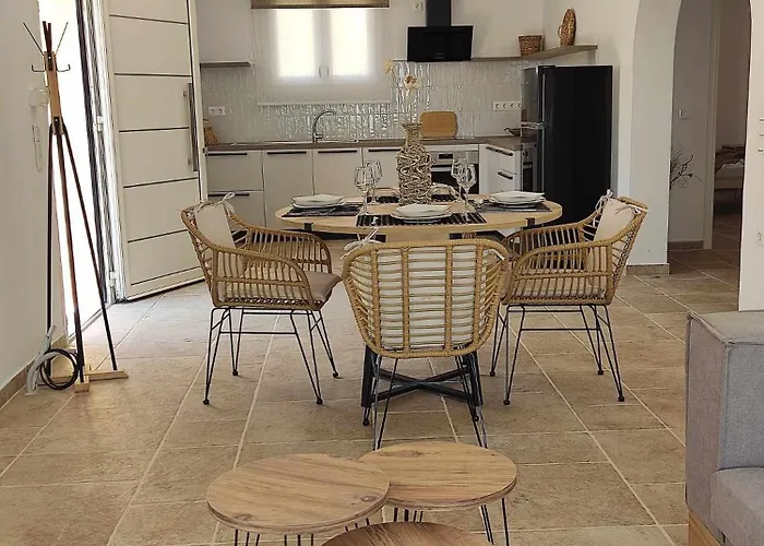 Rozas House Apartment *